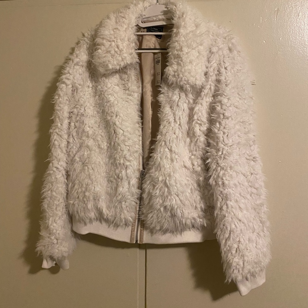 New XL Abercrombie & Fitch SUPER soft and cozy jacket! Reg price $120!
